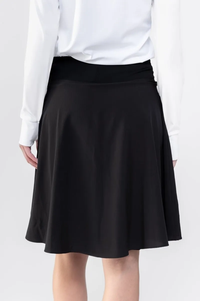 ACHIEVE SKIRT (BLACK) 23"