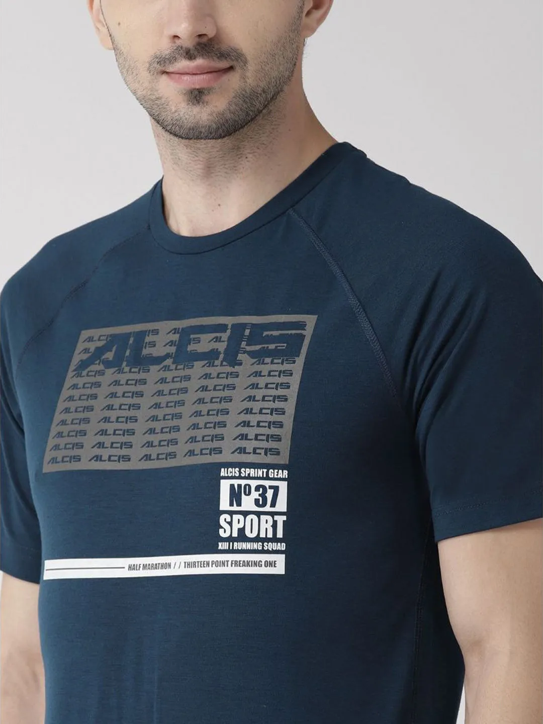 Alcis Men Navy Blue Printed Round Neck T-shirt