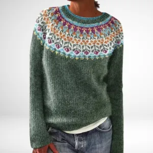 Amelia – Lightweight sweater. Easy comfort.