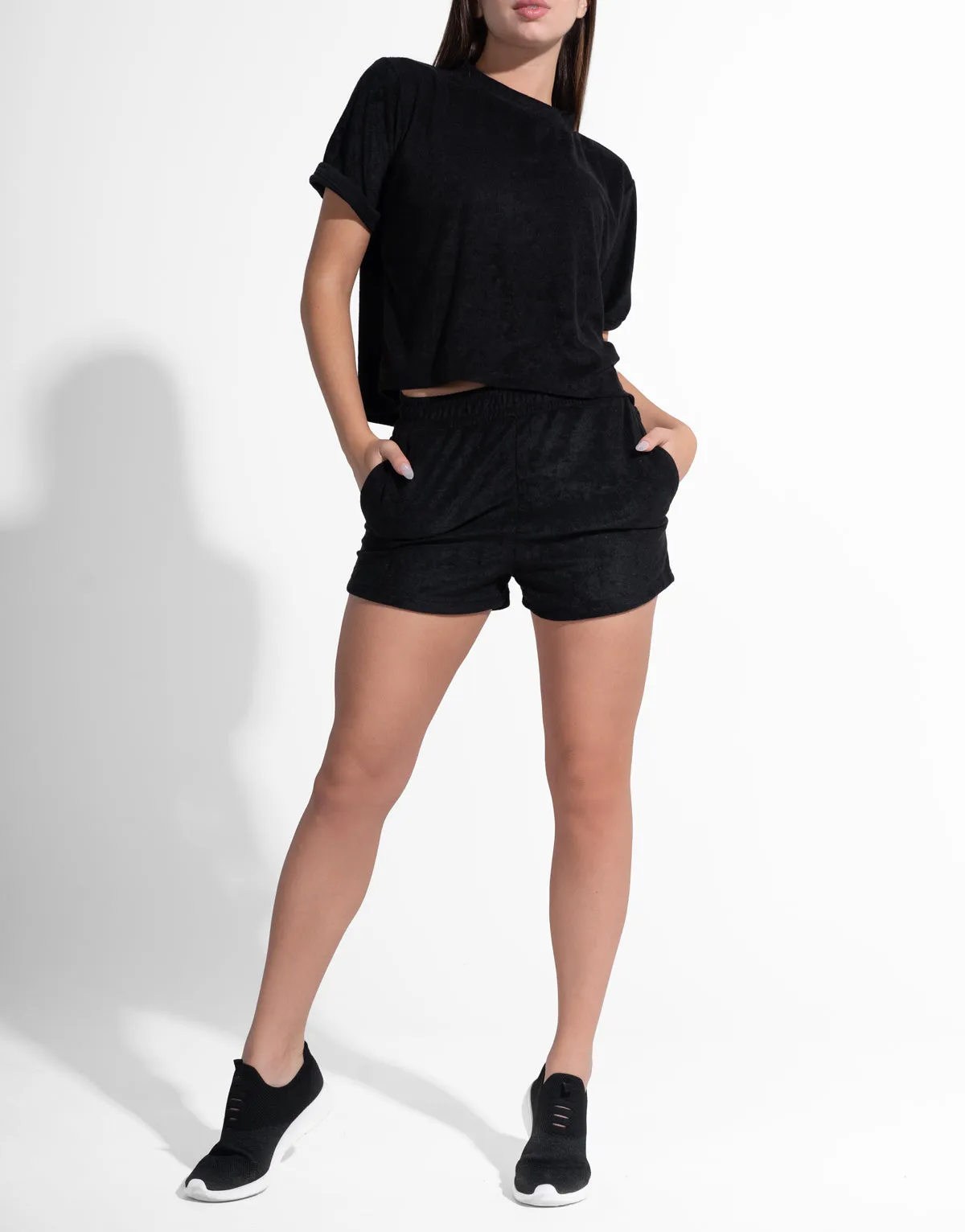 BLACK FLUFFY SHORT