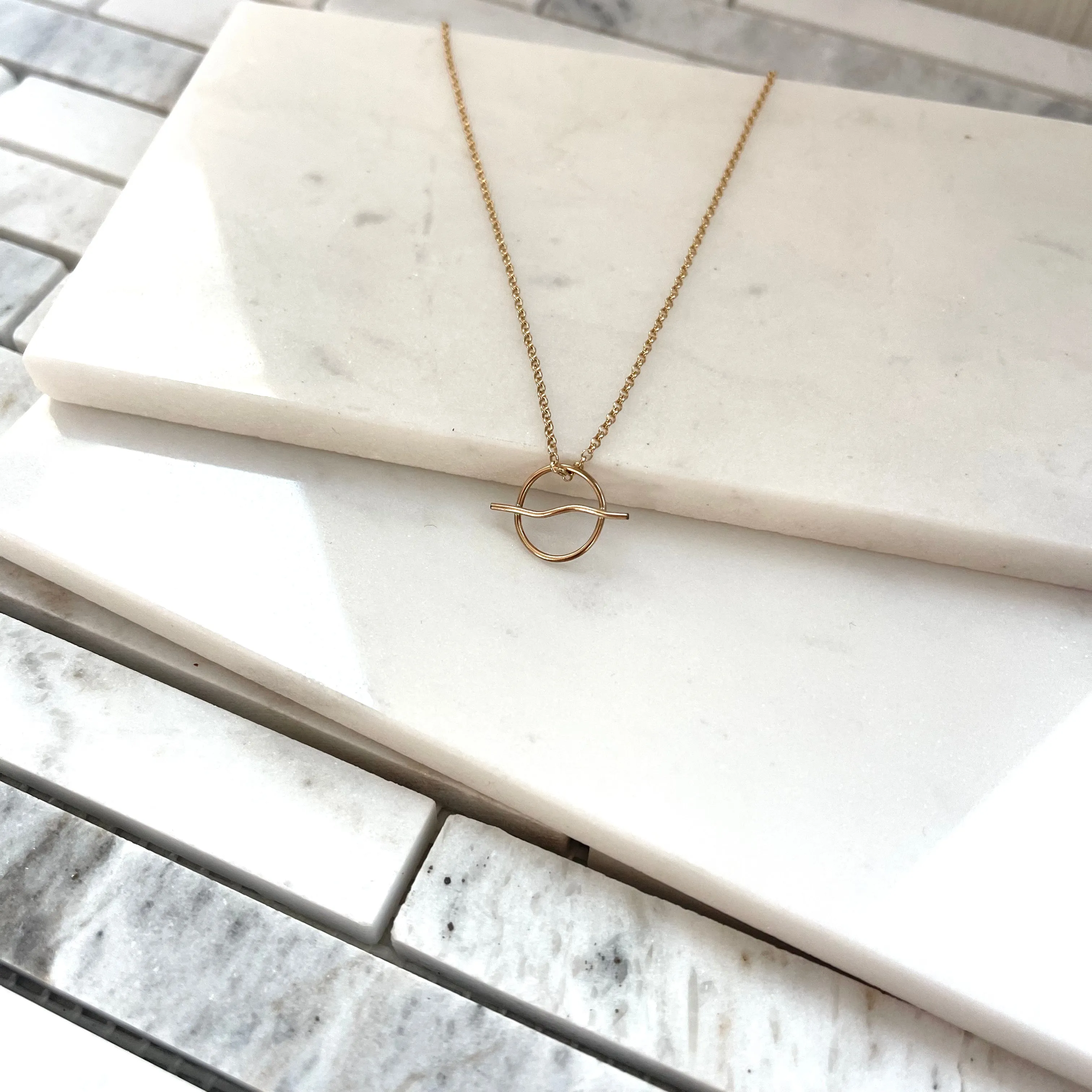 BOLT NECKLACE