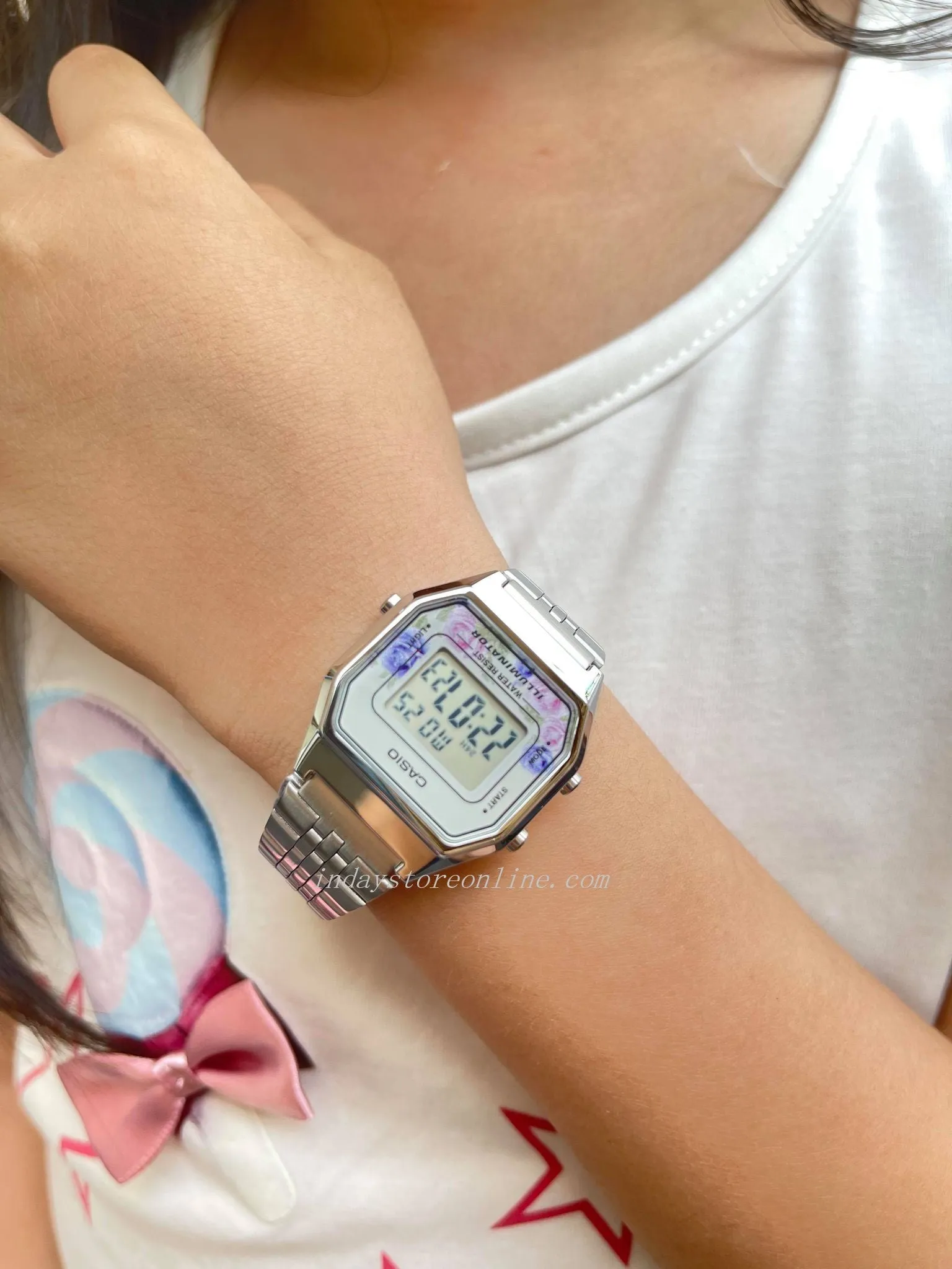 Casio Vintage Women's Watch LA680WA-4C Floral Design Silver Plated Stainless Steel Self-adjustable Band