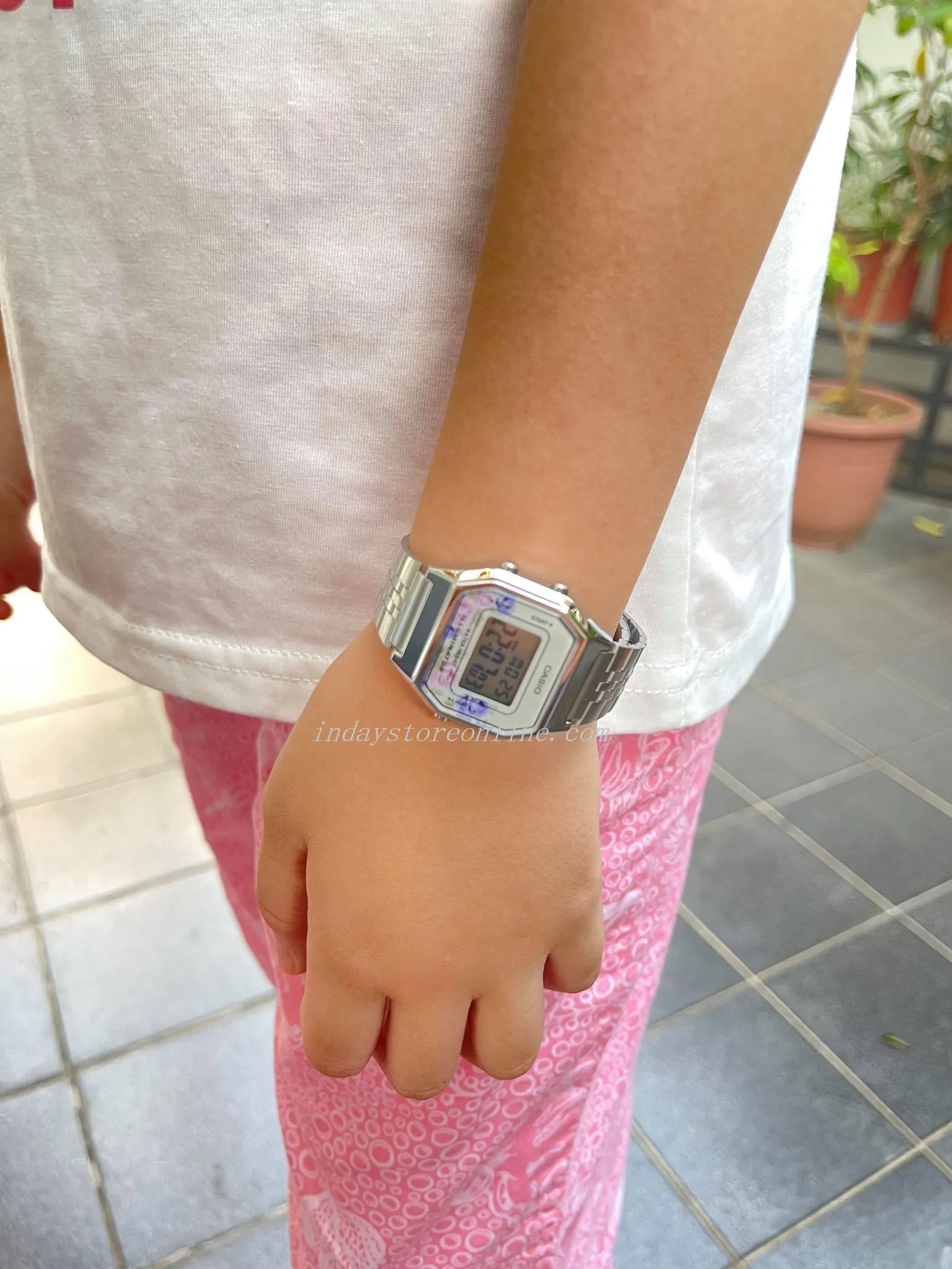 Casio Vintage Women's Watch LA680WA-4C Floral Design Silver Plated Stainless Steel Self-adjustable Band