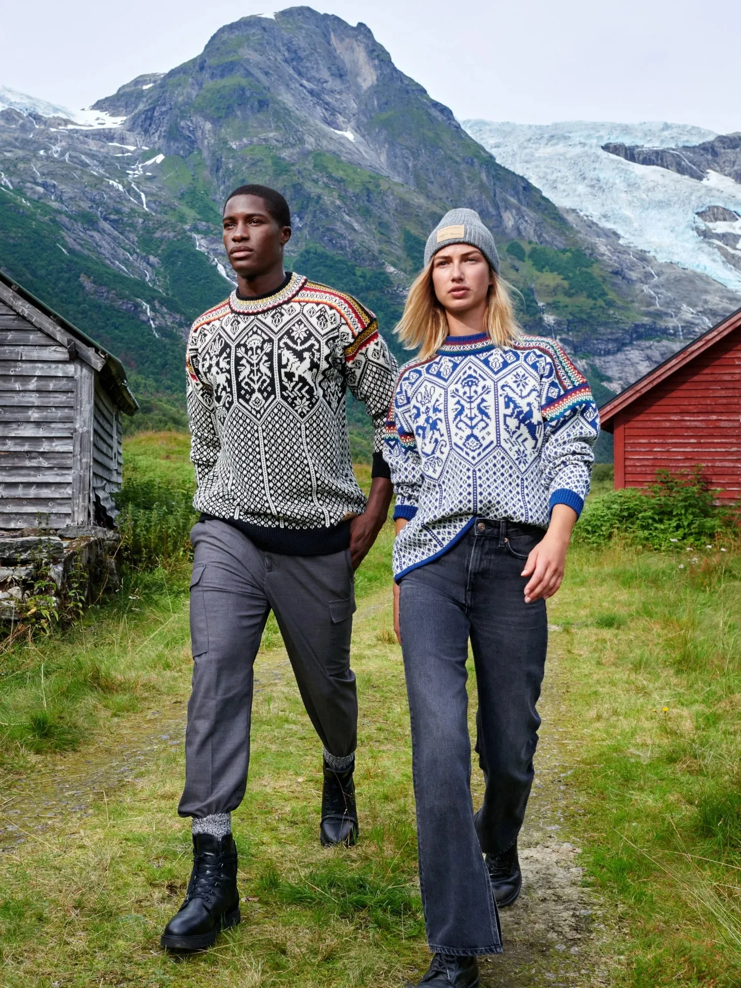 Dale of Norway | 1994 Sweater | Unisex | Black/Mustard/Off White