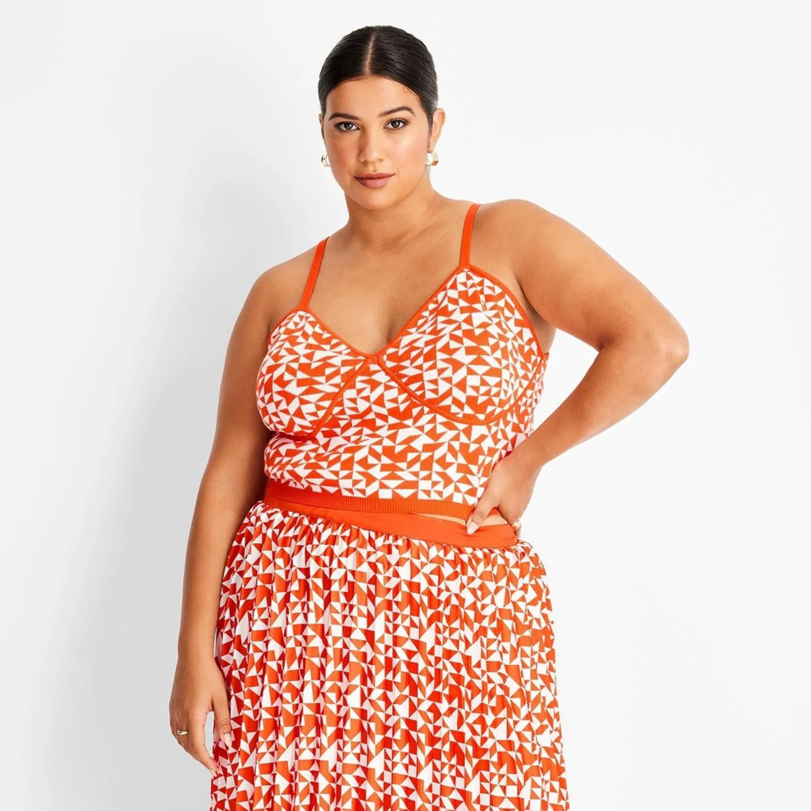 Future Collective With Kahlana Womens Plus Size V-Neck Bralette Sweater Tank Top