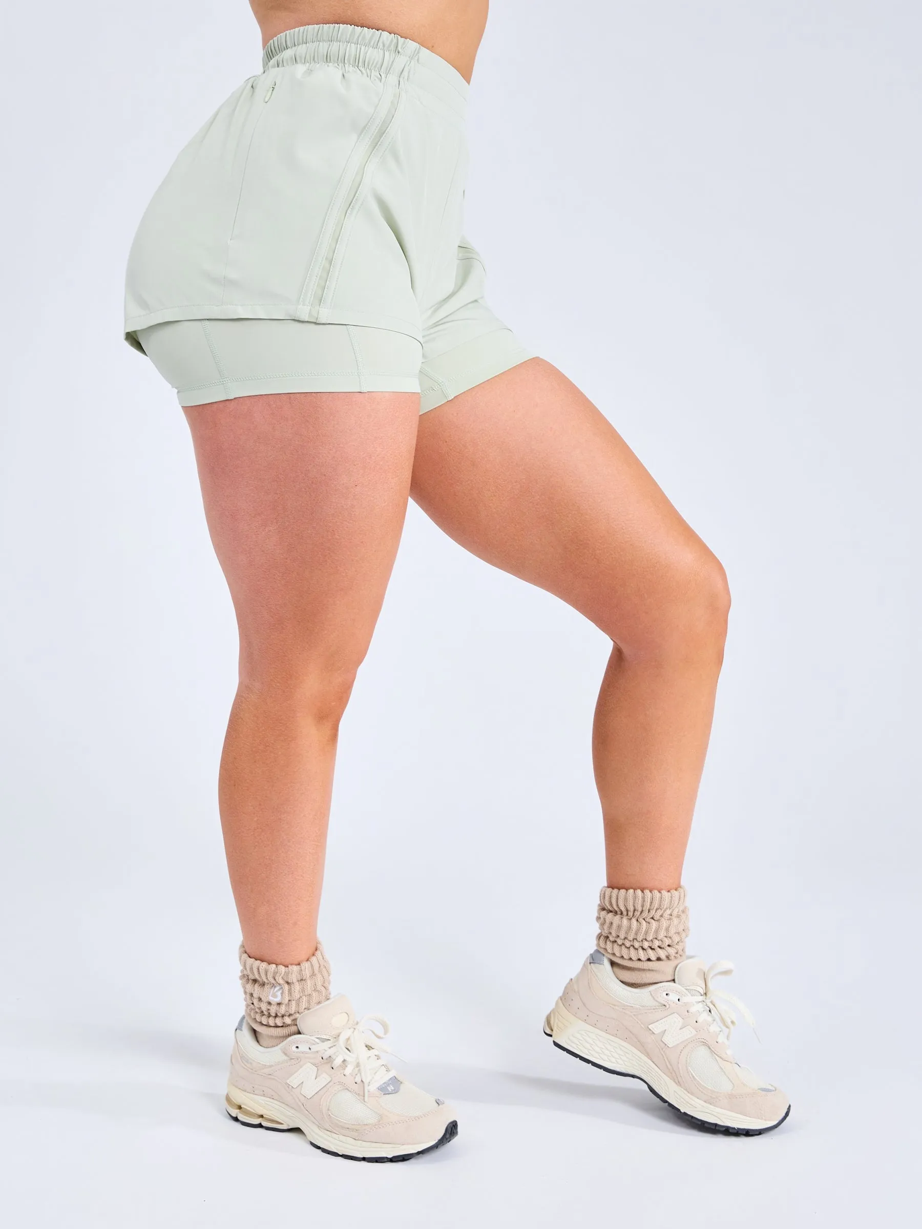 Hot Girl Run Short - Pistachio