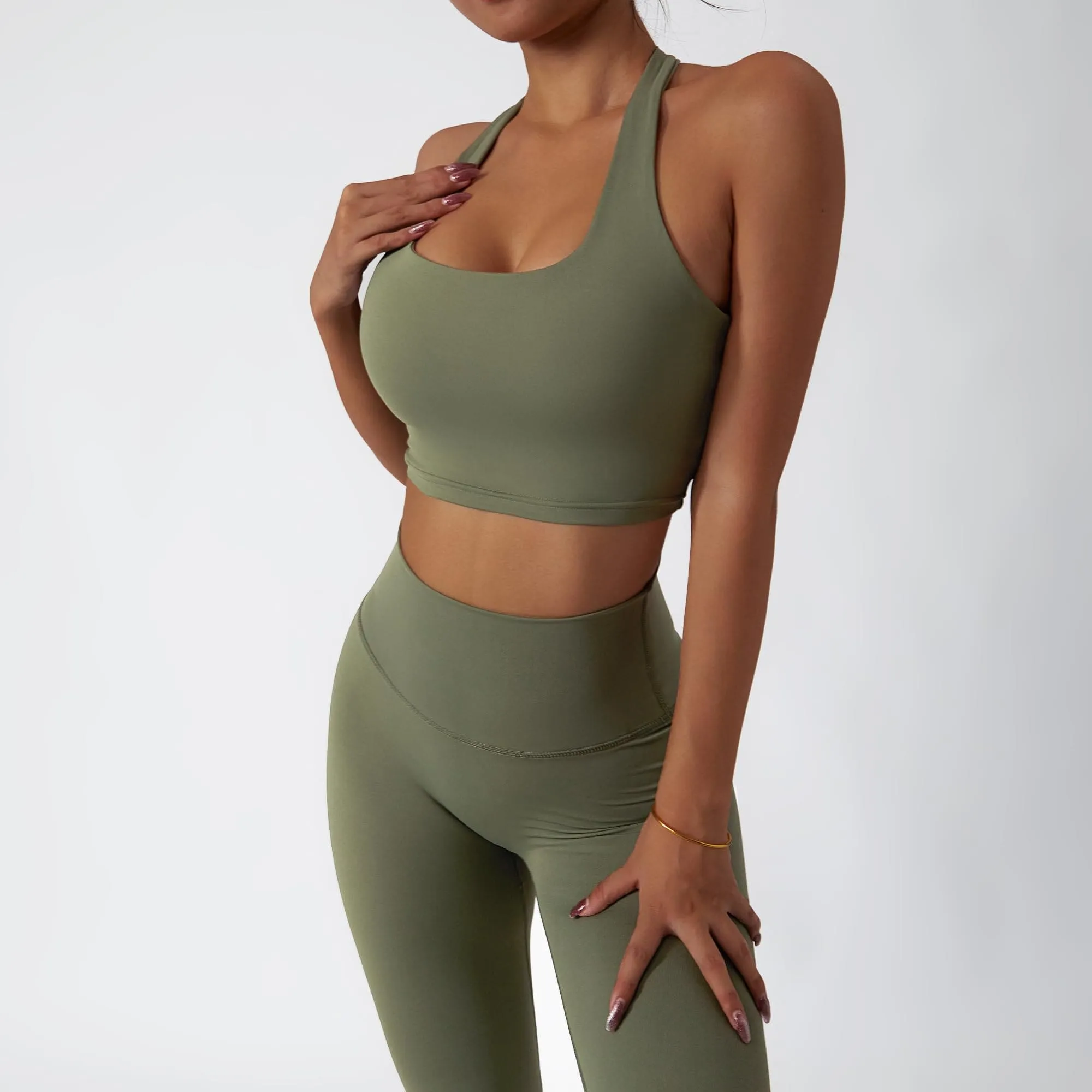 MUMANAIXI 3-Piece Seamless Moisture-Wicking Workout Set for Women - Gym, Fitness, Running, Yoga Sportswear (Green 2pcs)