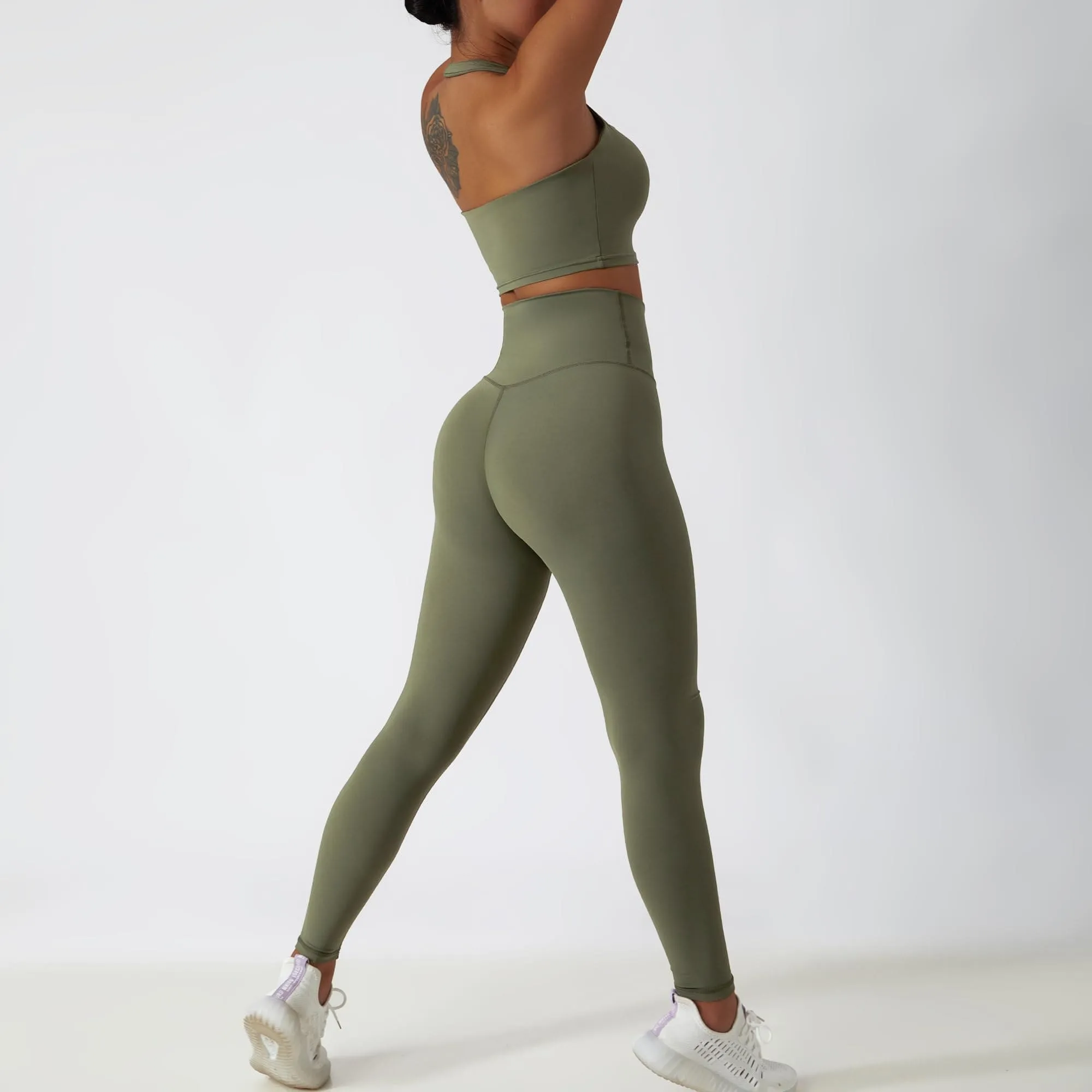 MUMANAIXI 3-Piece Seamless Moisture-Wicking Workout Set for Women - Gym, Fitness, Running, Yoga Sportswear (Green 2pcs)