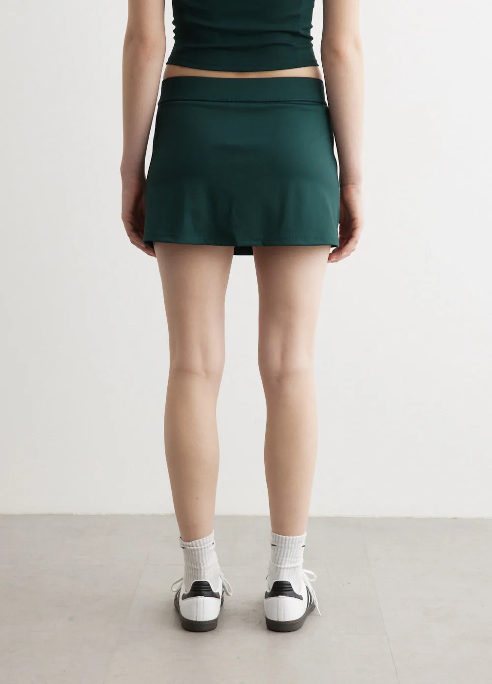 New Serif Court Skirt