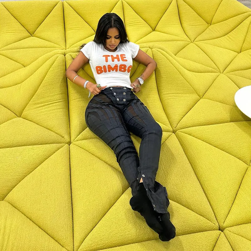 Playful Letter Print Cropped Tee with a Flirty Edge