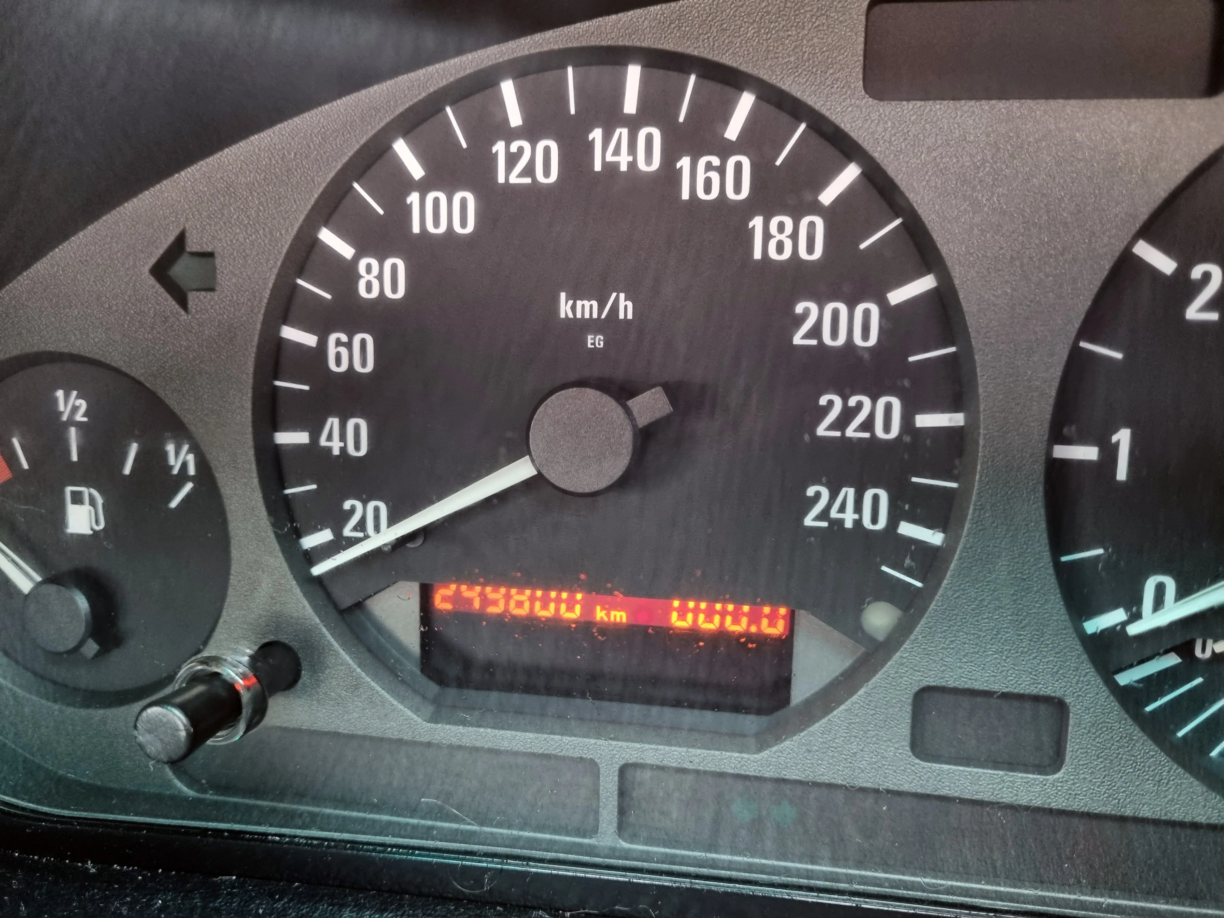 S3057 3' E36 Coupe 318is M44 AUTO 1998/09
