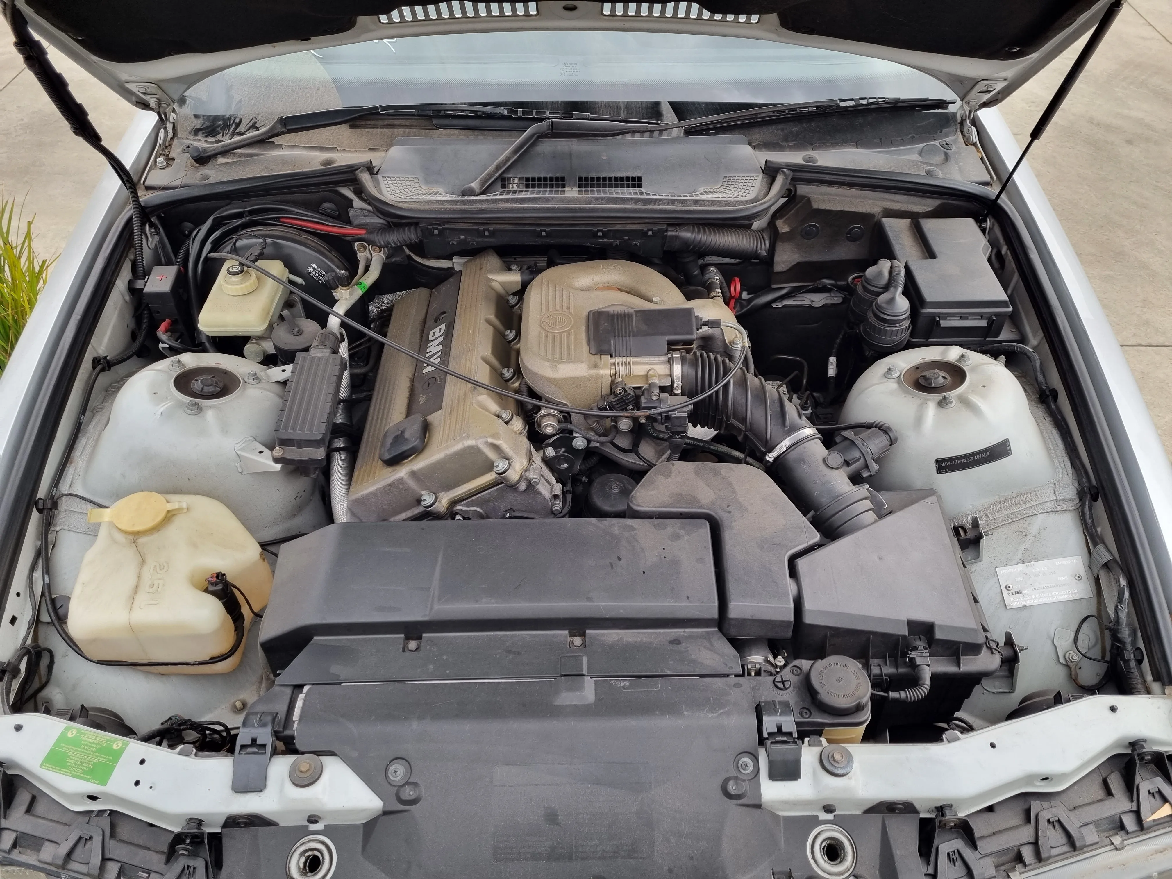 S3057 3' E36 Coupe 318is M44 AUTO 1998/09