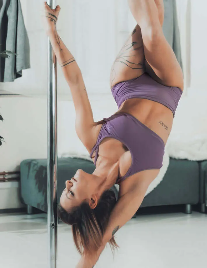 Short pole dance Betty