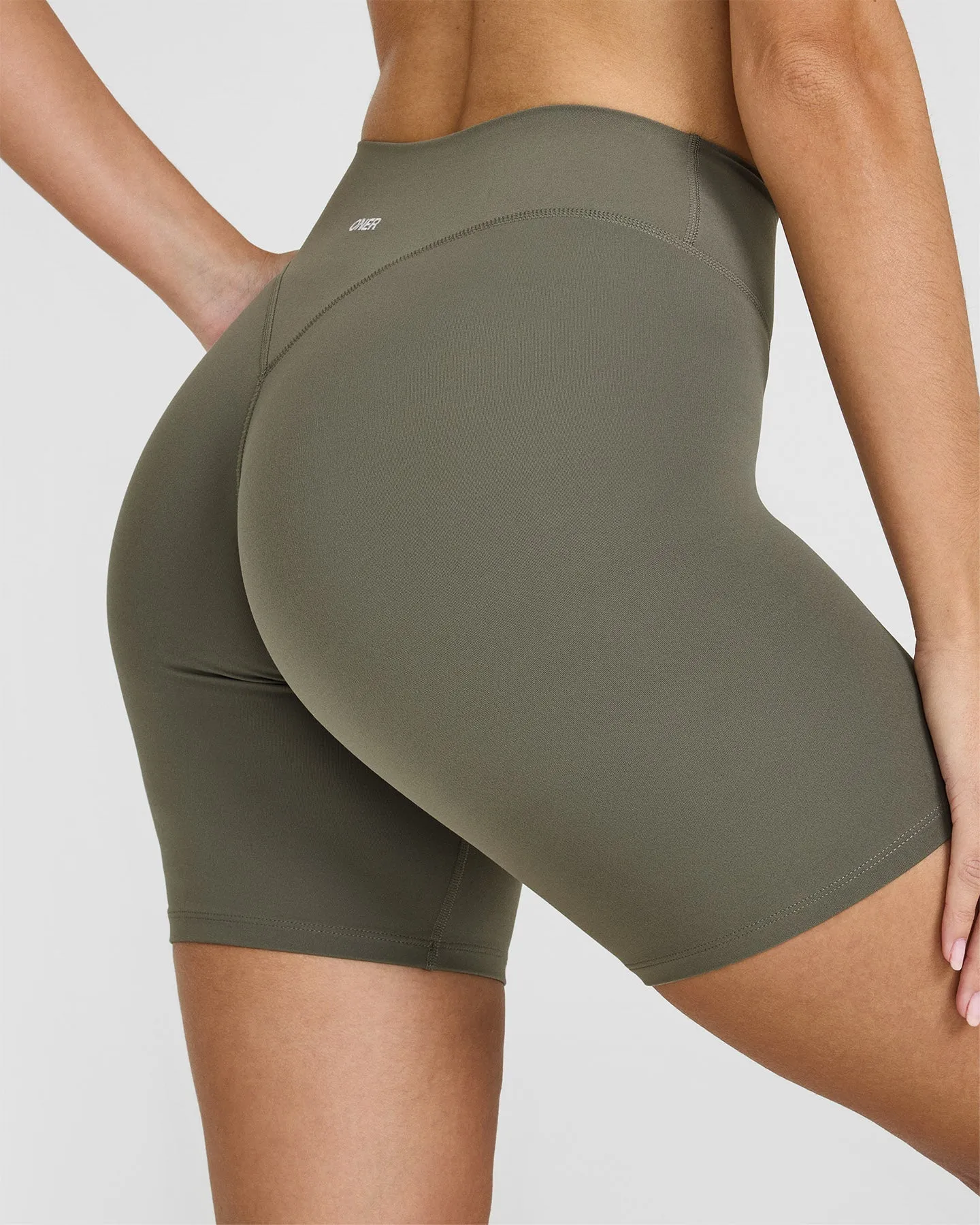 SoftMotion™ Cycling Shorts 8" | Alpine Green