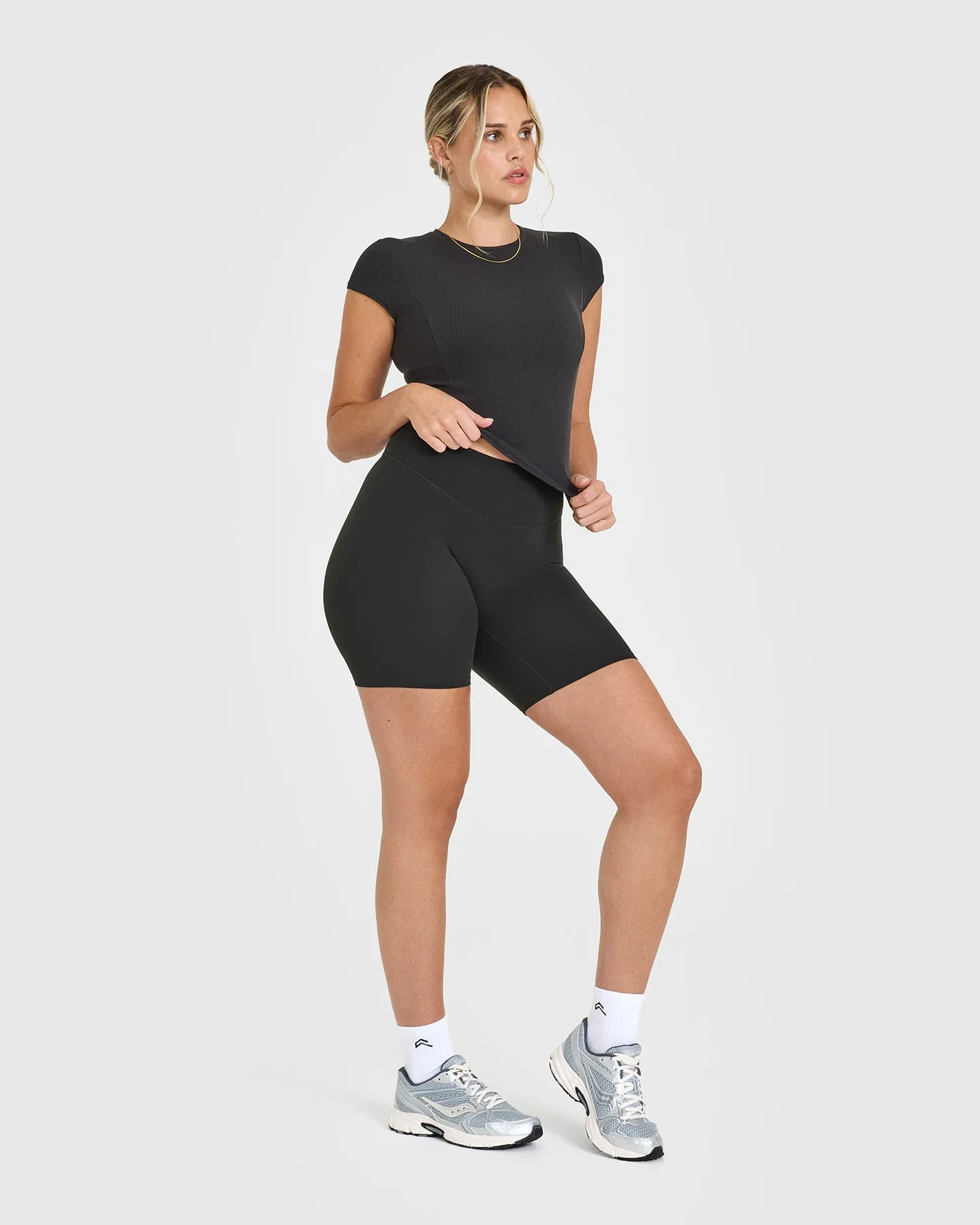SoftMotion™ Cycling Shorts 8" | Soft Black