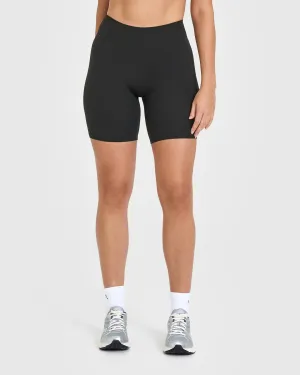 SoftMotion™ Cycling Shorts 8" | Soft Black