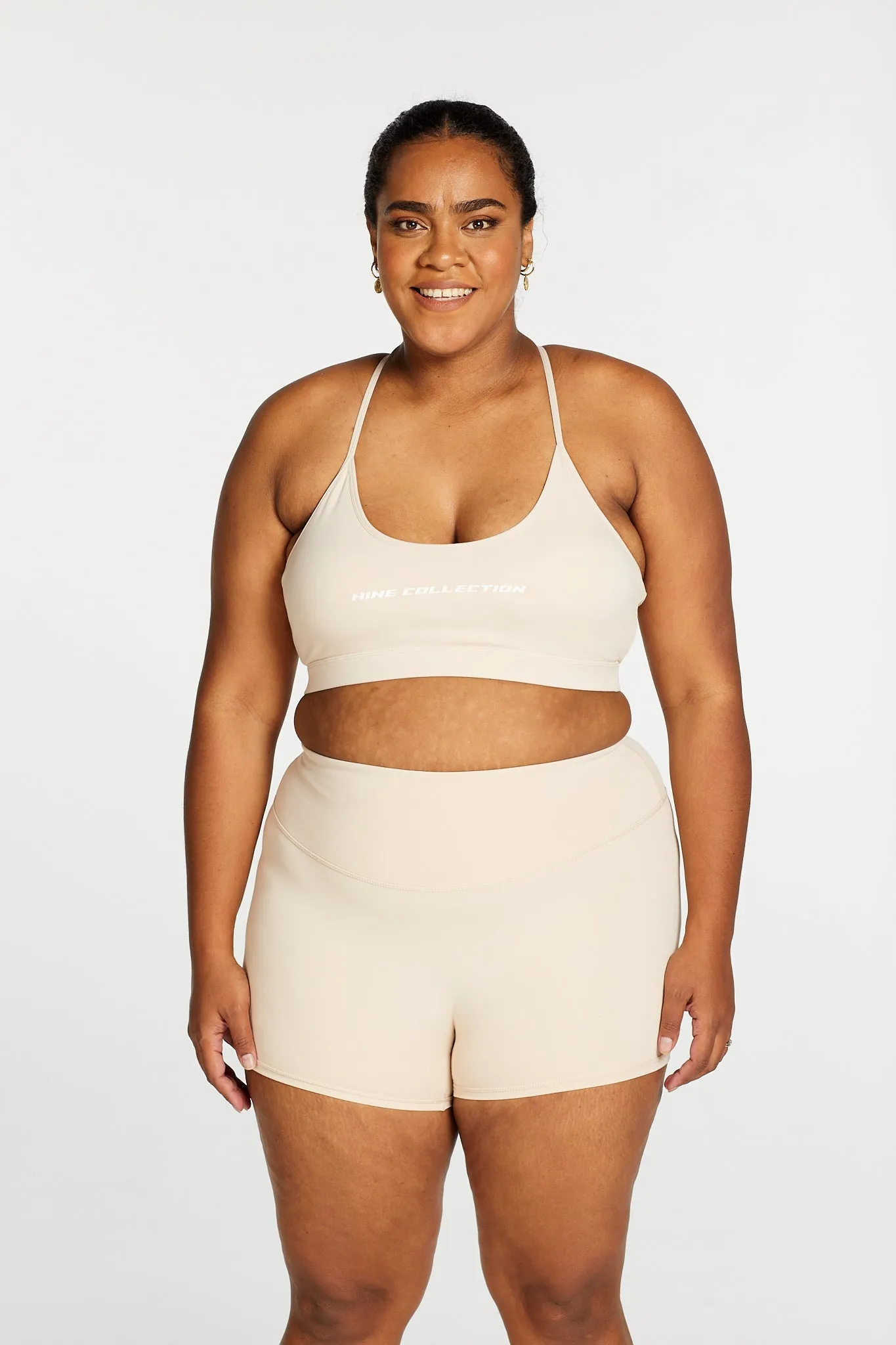 STAPLE SHORT SHORTS BEIGE
