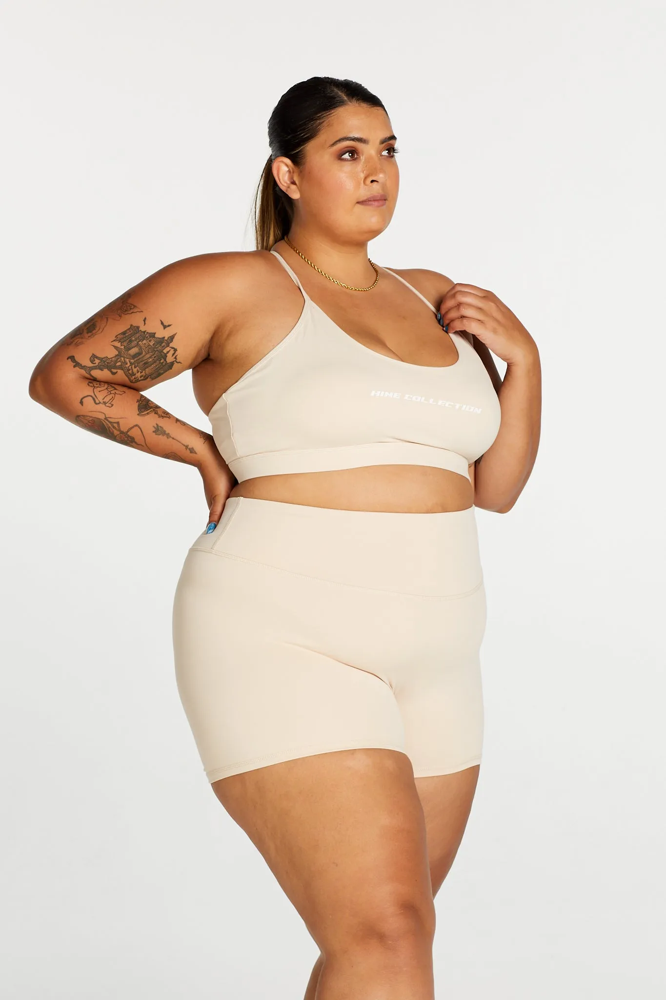 STAPLE SHORT SHORTS BEIGE