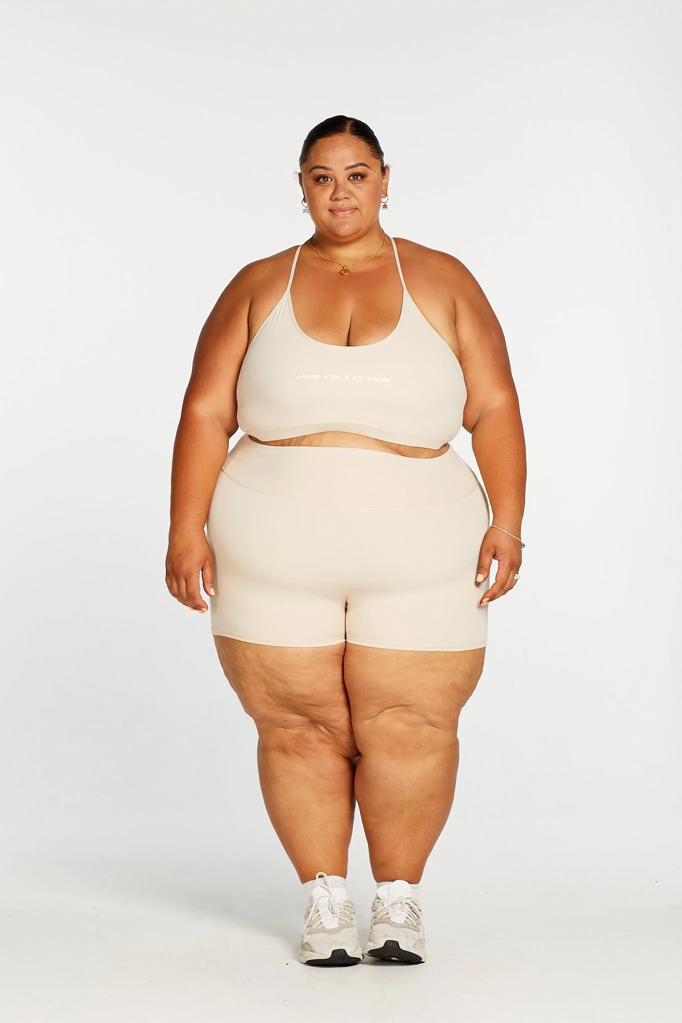 STAPLE SHORT SHORTS BEIGE