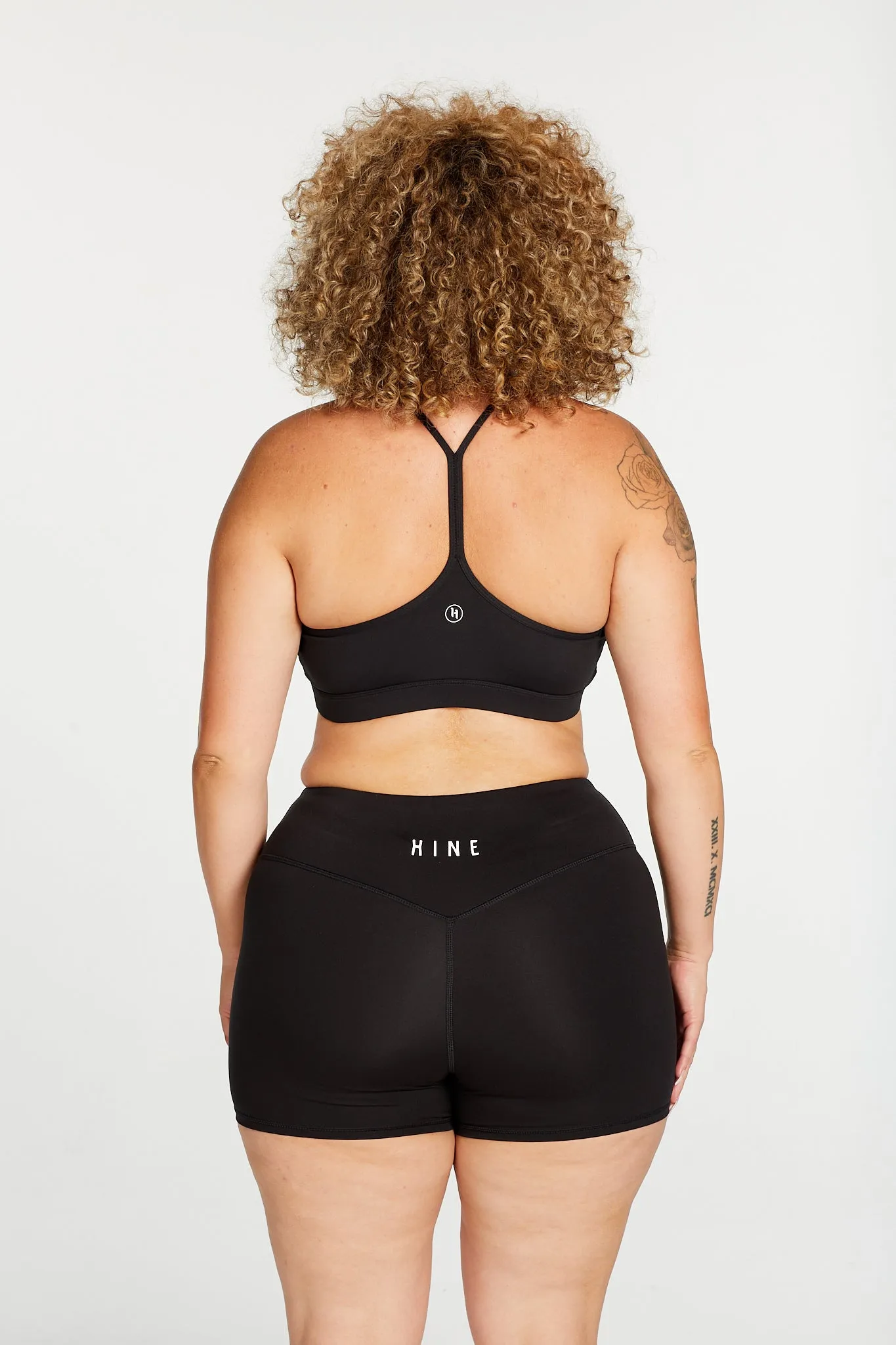 STAPLE SHORT SHORTS ONYX