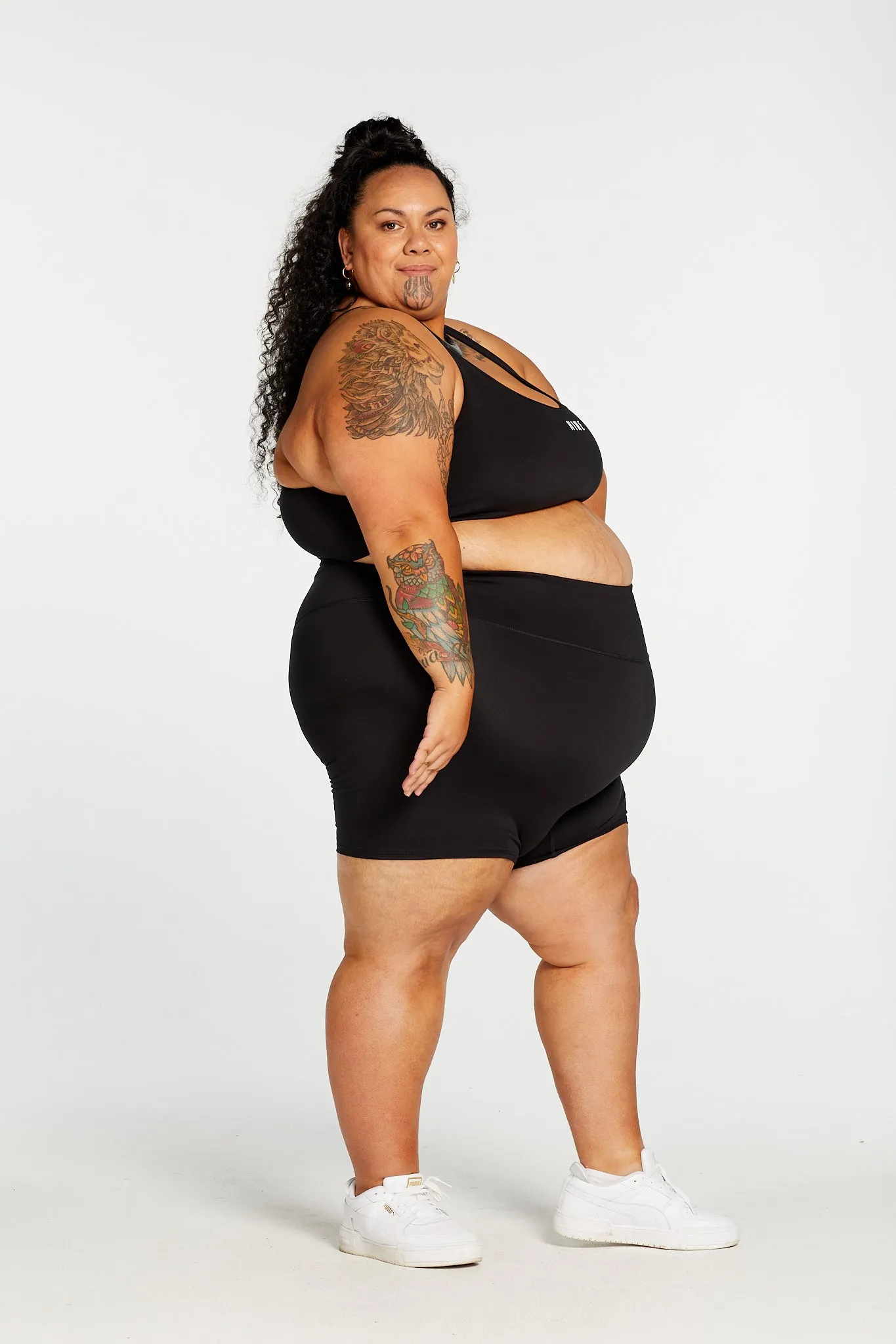 STAPLE SHORT SHORTS ONYX