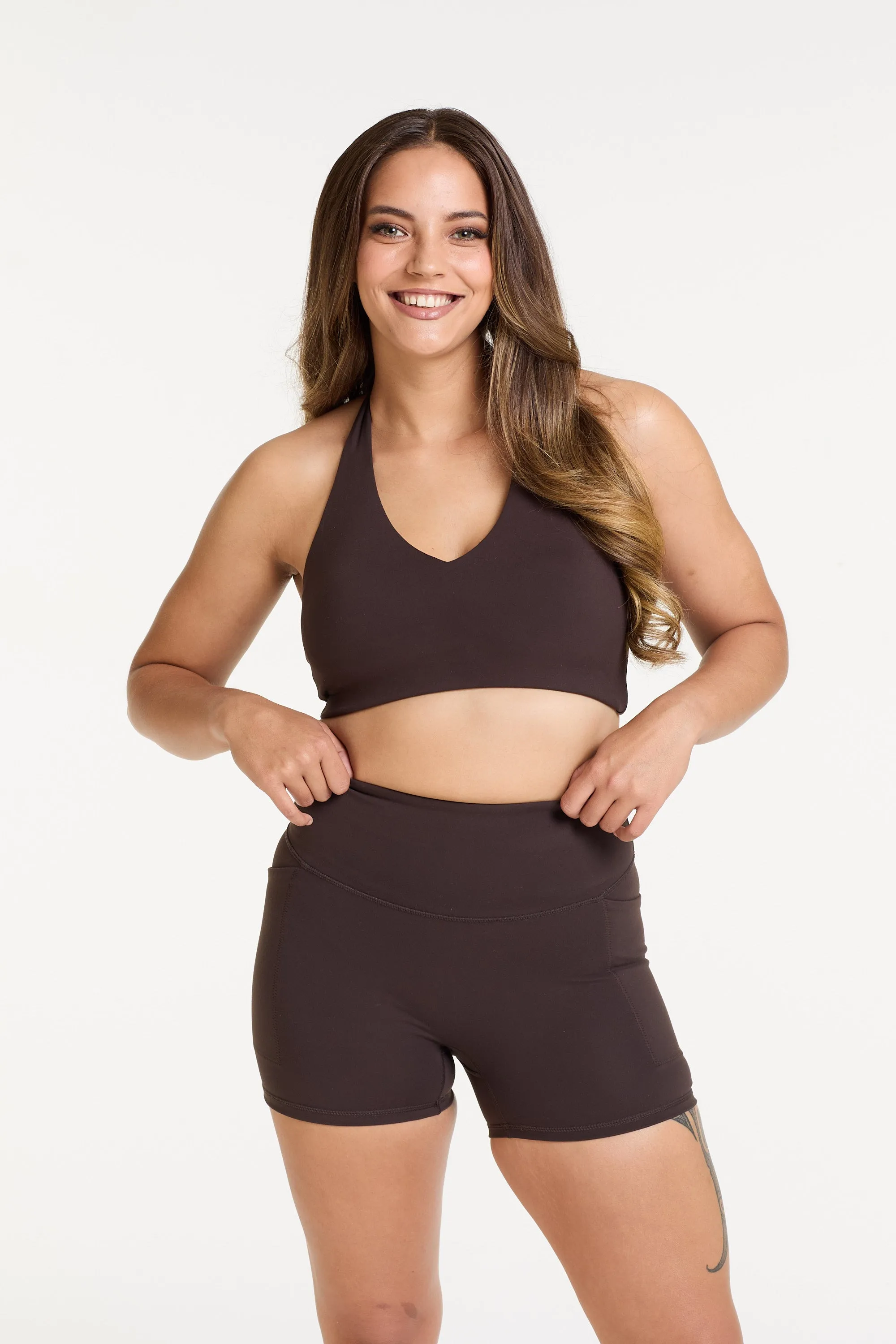 STAPLE W/ POCKET SHORT SHORT COCOA