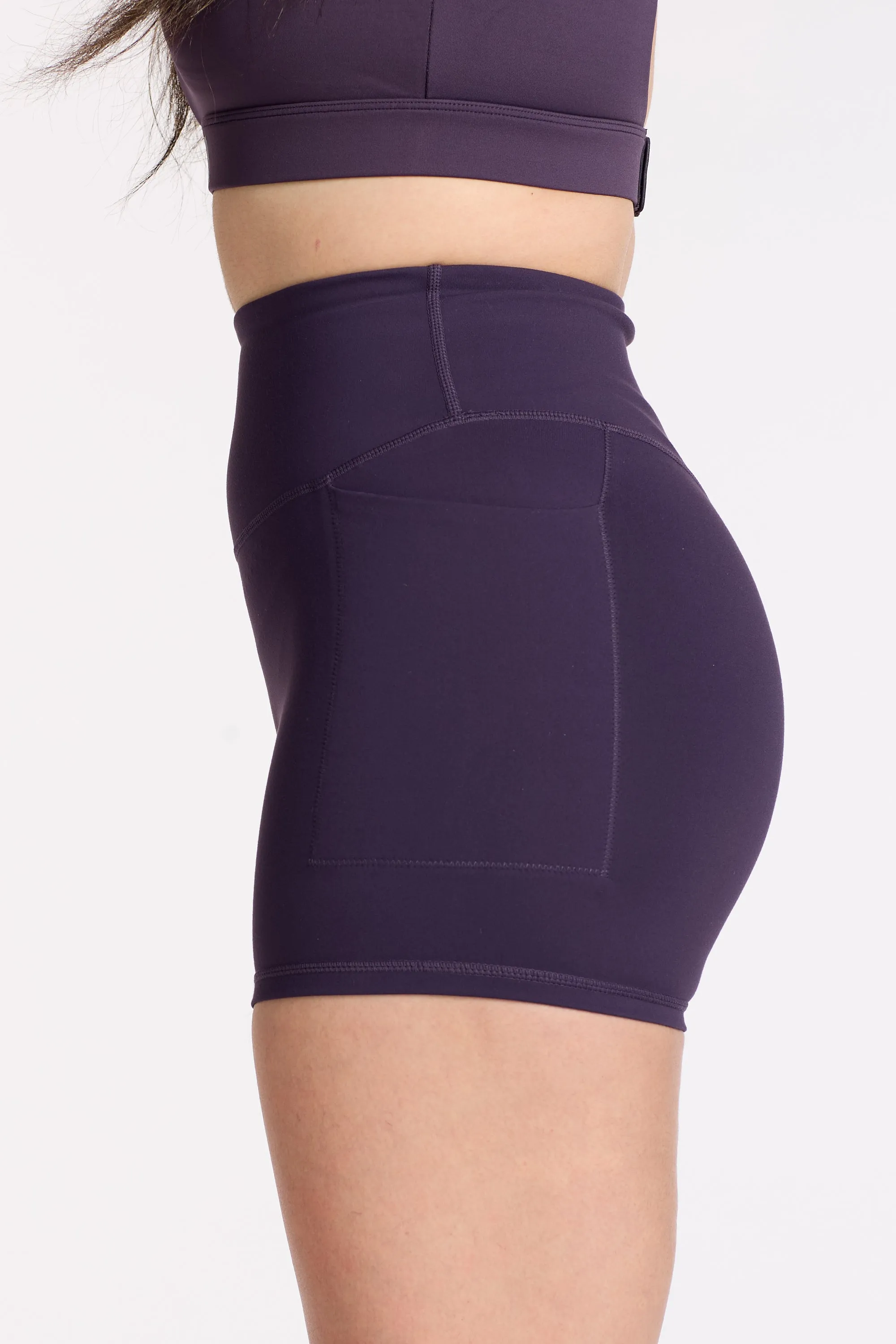 STAPLE W/ POCKET SHORT SHORT MIDNIGHT