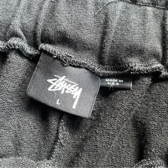 Stussy black gym shorts L