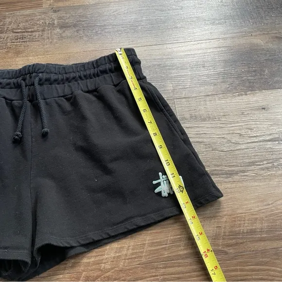 Stussy black gym shorts L