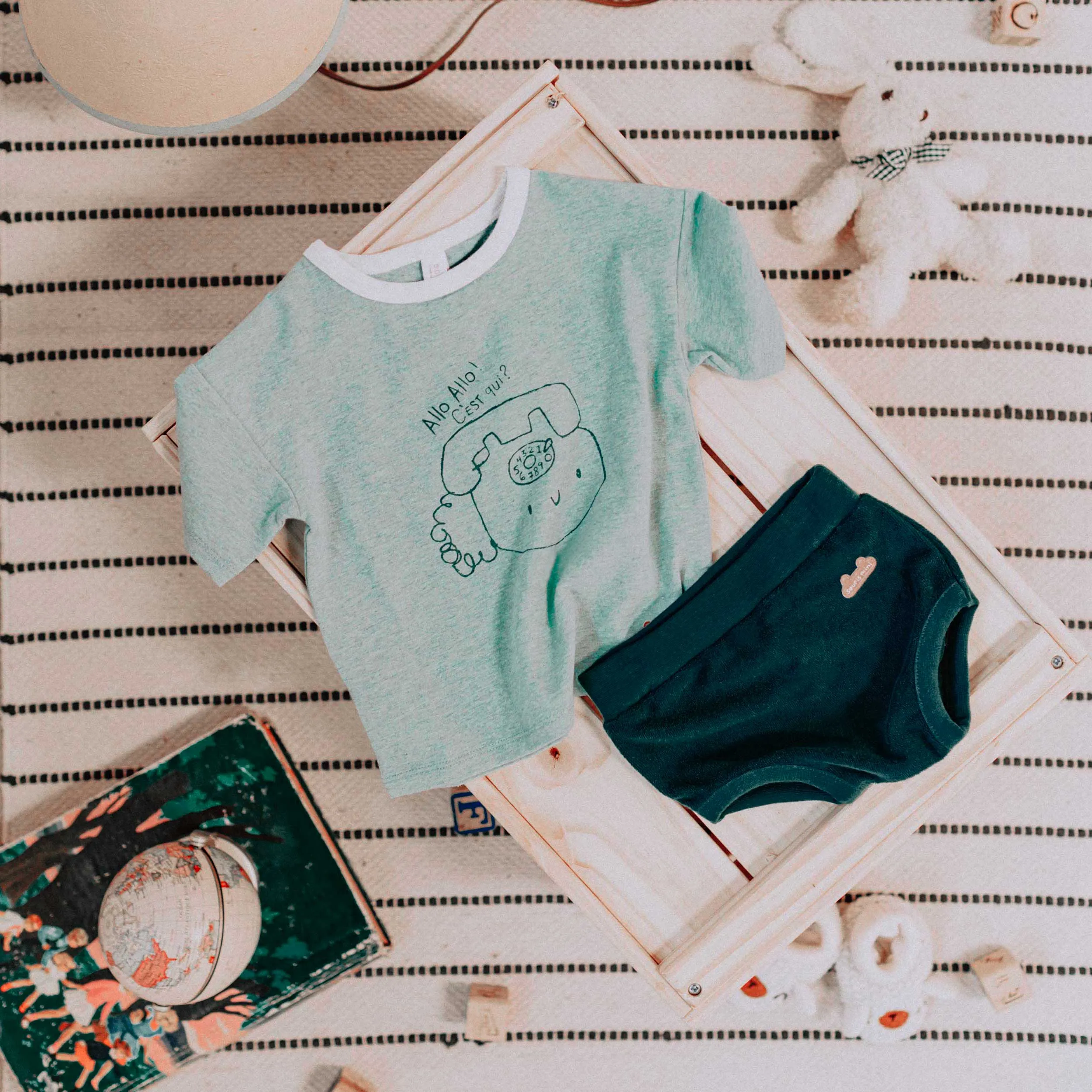 T-shirt turquoise en coton biologique, naissance || Turquoise t-shirt in organic cotton, newborn