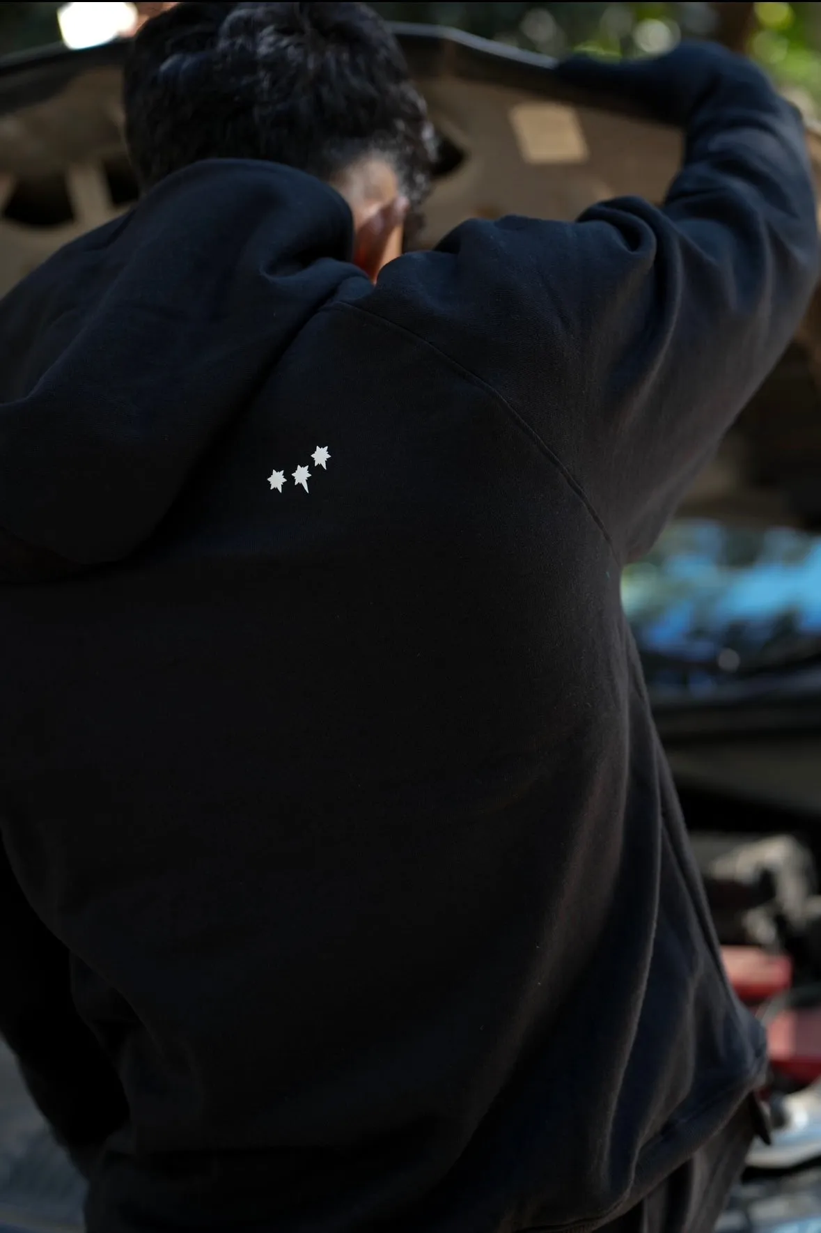The Raglan Hoodie V2 [Black]