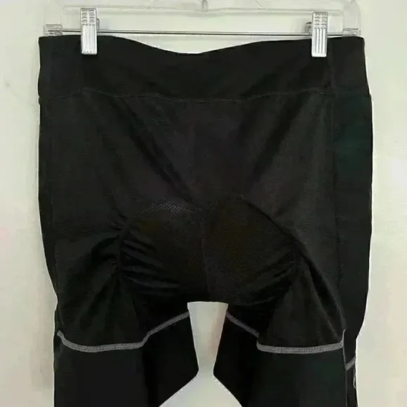 WOMEN'S BNWT Sombrio Cycling Shorts Size Lg.